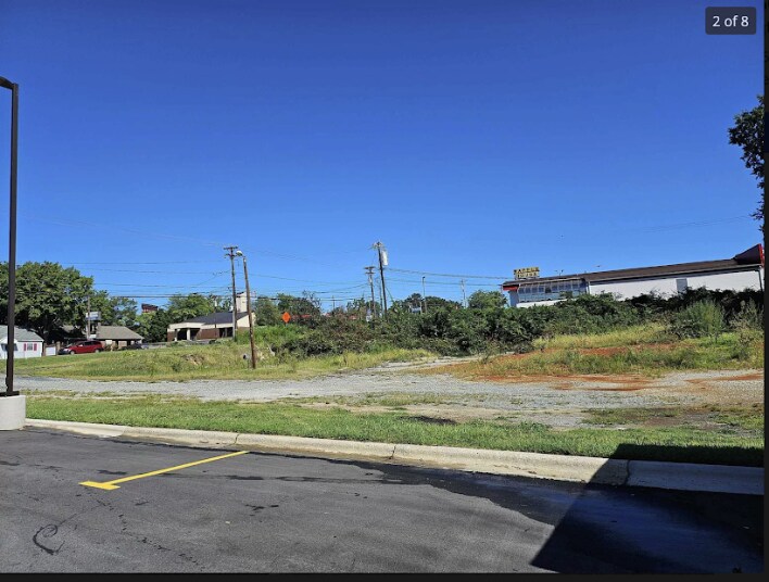 2515 Randleman Rd, Greensboro, NC à vendre - Photo du bâtiment - Image 3 de 5