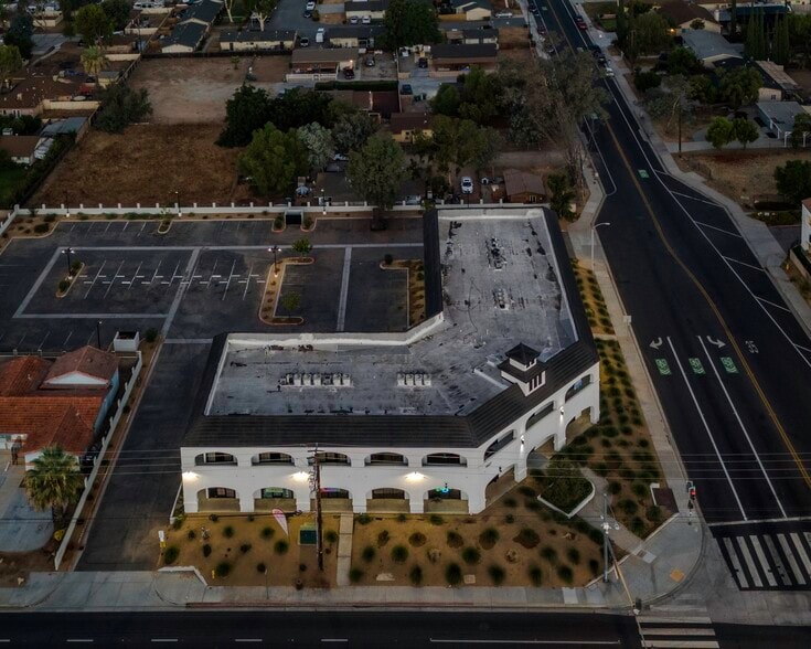 13027 Perris Blvd, Moreno Valley, CA à vendre - Photo du bâtiment - Image 2 de 9