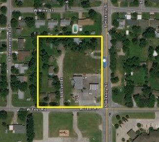 Plus de détails pour 2020 S Hickory St, Sapulpa, OK - Commerce de détail à vendre