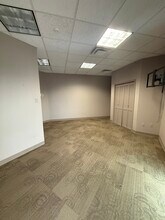 254-294 Spencer Ln, San Antonio, TX for lease Interior Photo- Image 2 of 10