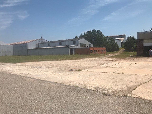 13415 US Highway 421, Goldston, NC à vendre - Photo du bâtiment - Image 2 de 9