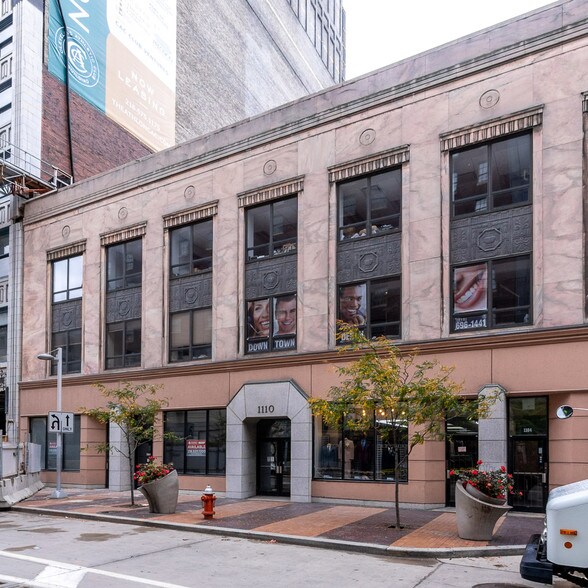 1110 Euclid Ave, Cleveland, OH à louer - Photo du bâtiment - Image 2 de 4