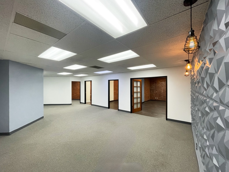 9100 S Sepulveda Blvd, Los Angeles, CA for lease - Building Photo - Image 3 of 15