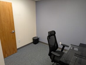 801 W Bay Dr, Largo, FL for lease Interior Photo- Image 2 of 13