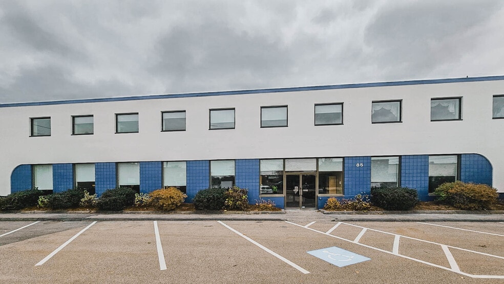 85 Astor Ave, Norwood, MA for lease - Building Photo - Image 2 of 3