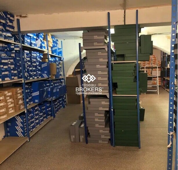 Commerce de détail dans Grenoble à louer - Photo intérieure - Image 3 de 6