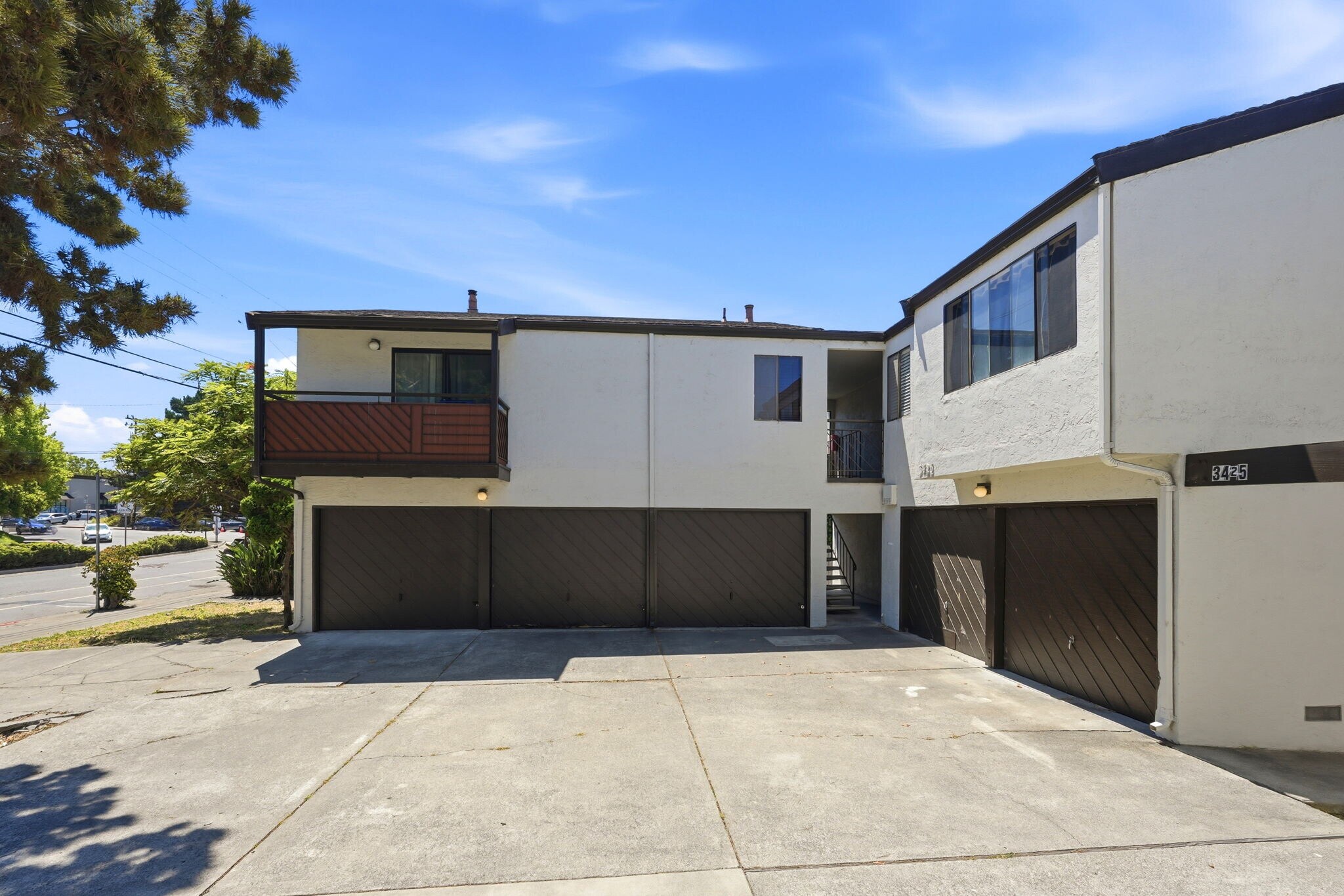 3425 Carlson Blvd, El Cerrito, CA à vendre Photo du bâtiment- Image 1 de 15