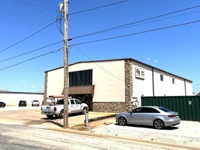 914 Arroyo St, San Angelo, TX for lease Interior Photo- Image 2 of 12