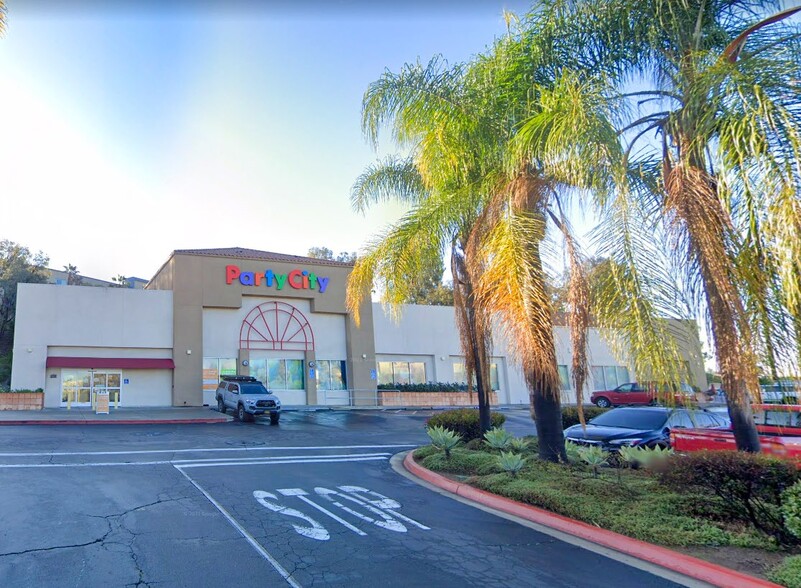 1109 W Valley Pky, Escondido, CA for sale - Building Photo - Image 1 of 3