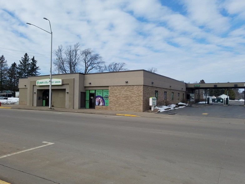 300 E 2nd St, Merrill, WI for sale - Building Photo - Image 1 of 1