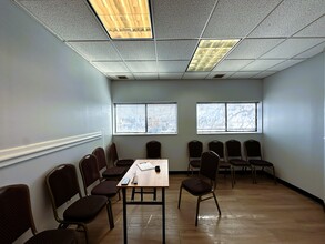 357 Broadway, Amityville, NY à louer Photo intérieure- Image 2 de 7