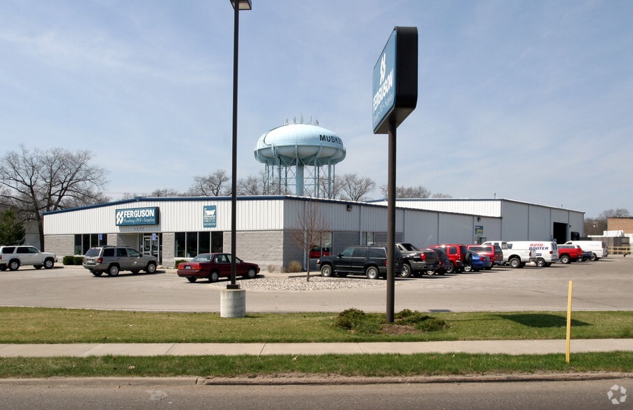 1577 Getty St, Muskegon, MI for sale - Primary Photo - Image 1 of 4