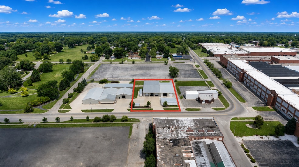 3811 Pontiac st, Fort Wayne, IN for sale - Building Photo - Image 1 of 4