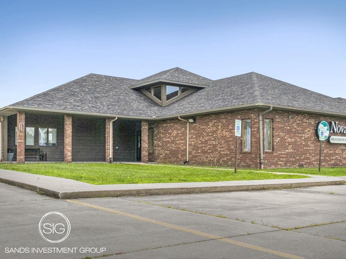 118 Airway Dr, Marion, IL à vendre Photo du bâtiment- Image 1 de 4