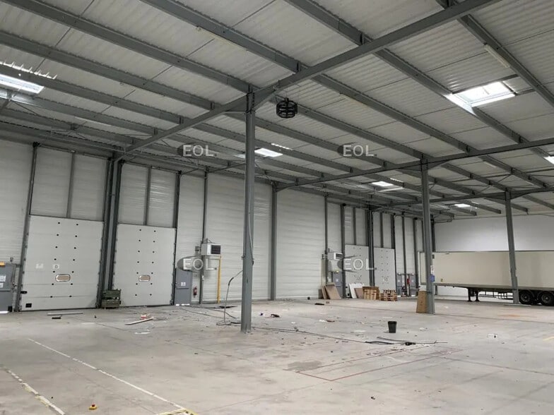 Industriel dans Moissy-Cramayel à louer - Photo intérieure - Image 1 de 9