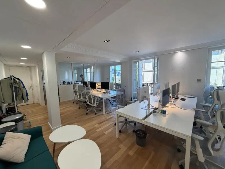 25 Rue De La Reynie, Paris for lease - Interior Photo - Image 3 of 12