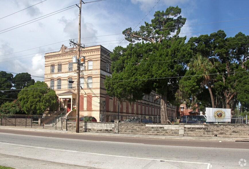 1906 N Armenia Ave, Tampa, FL à louer - Photo du bâtiment - Image 3 de 69