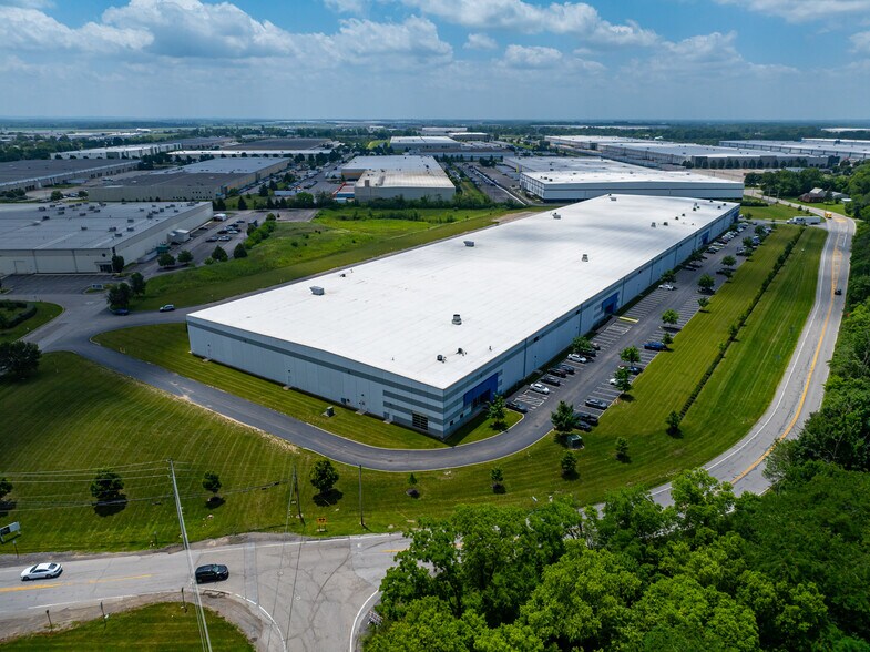 6054 Shook Rd, Lockbourne, OH for lease - Building Photo - Image 2 of 10