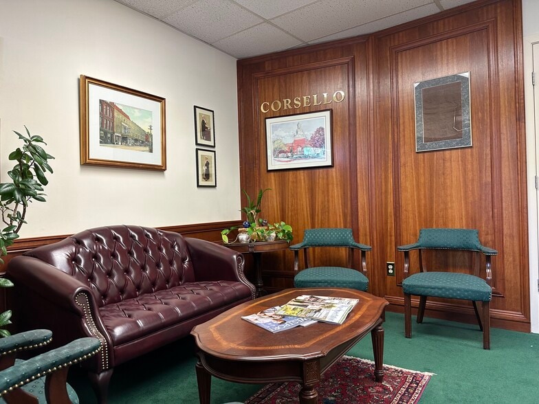 8-10 Byington Pl, Norwalk, CT for lease - Interior Photo - Image 2 of 14