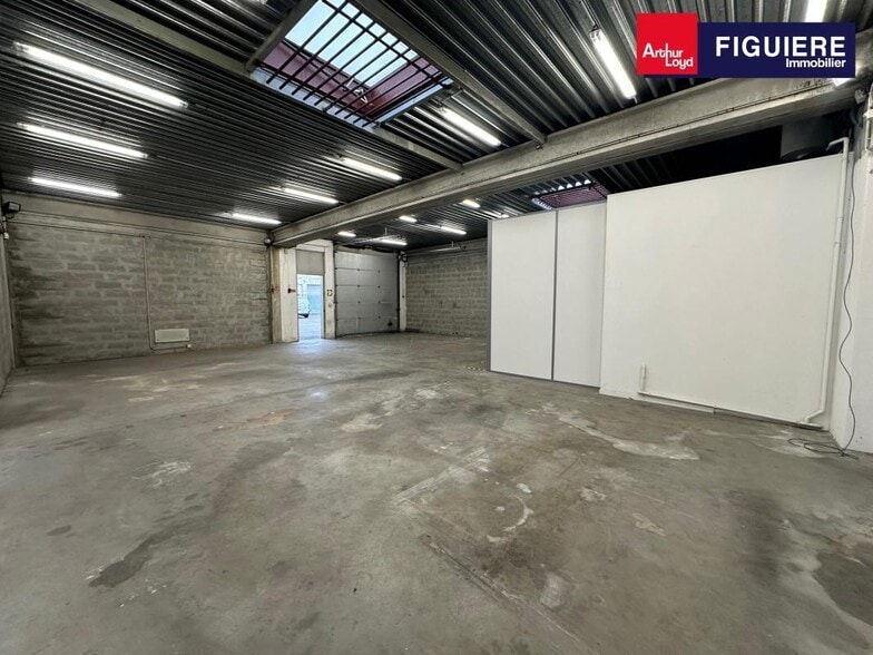 645 Rue Mayor De Montricher, Aix-en-Provence for lease - Interior Photo - Image 3 of 45