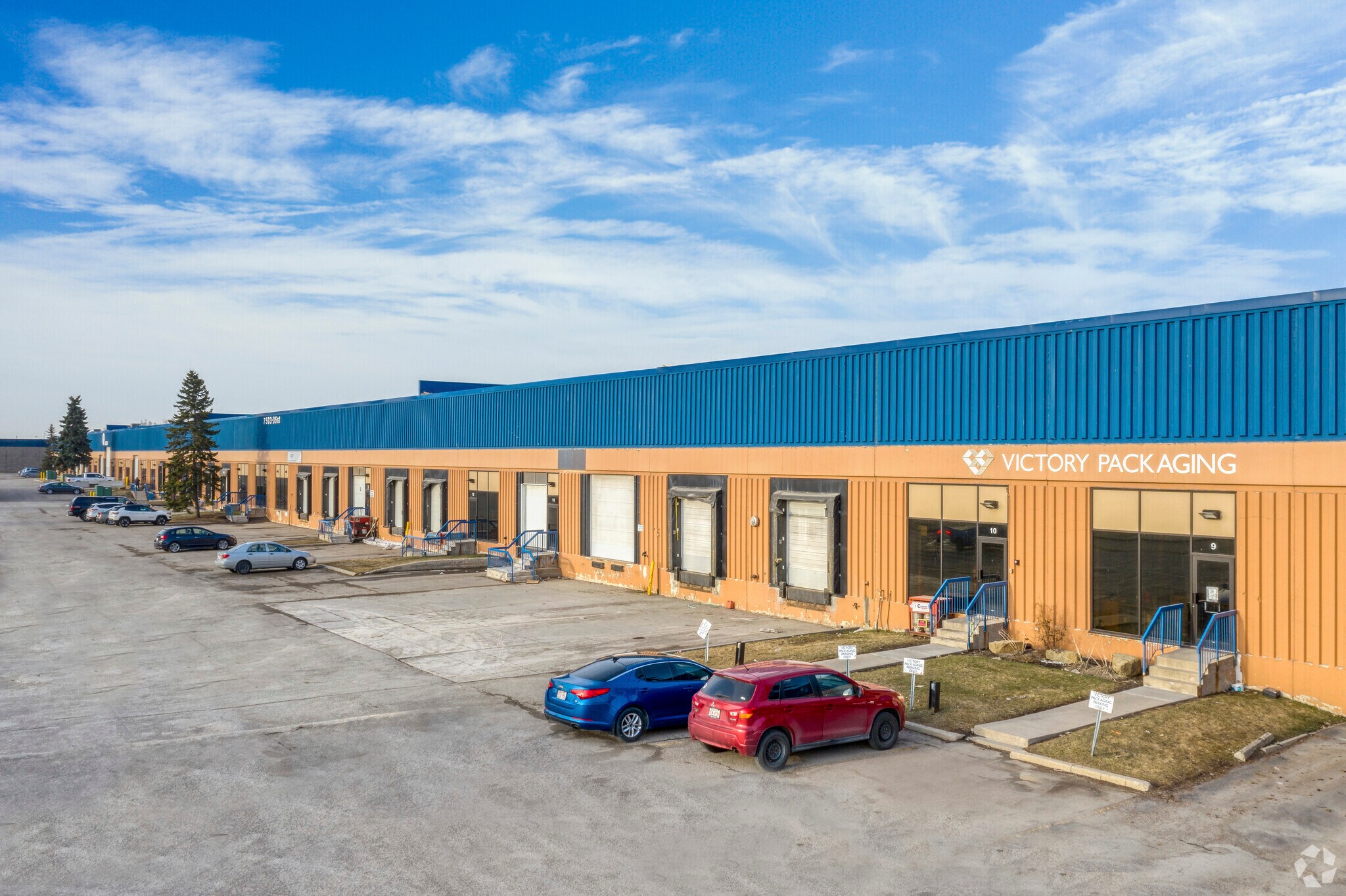 7503 35th St SE, Calgary, AB for sale Primary Photo- Image 1 of 1