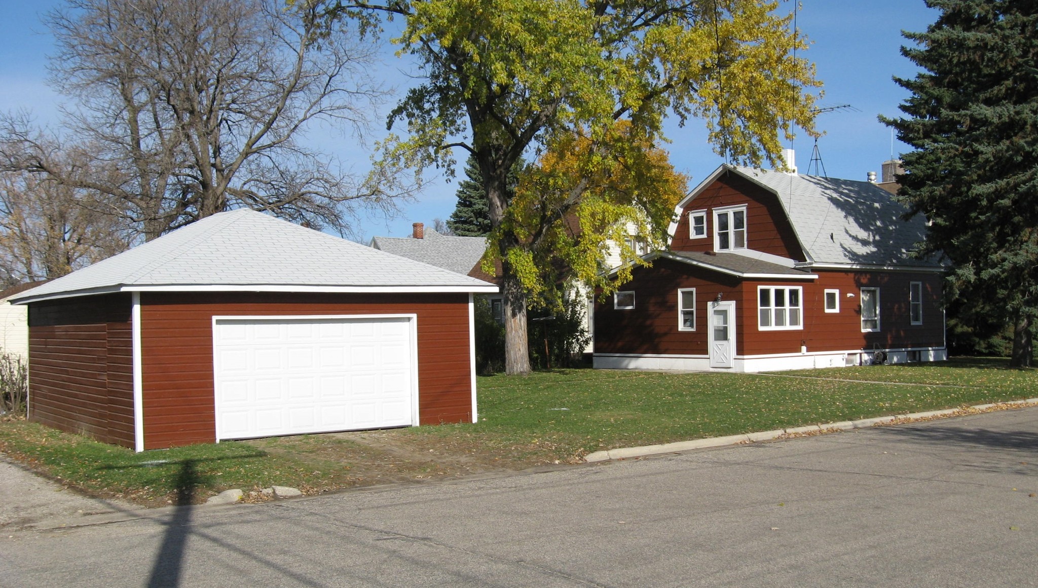 416 1st Ave SE, Hankinson, ND à vendre Photo principale- Image 1 de 1