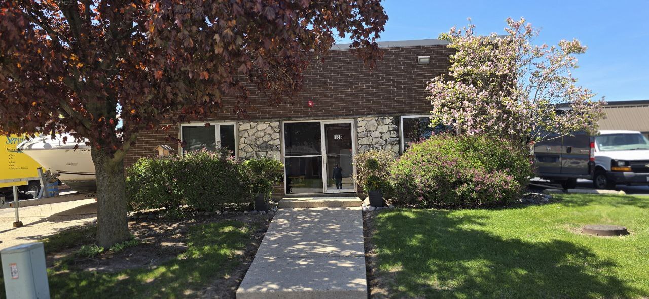 188 Seegers Ave, Elk Grove Village, IL à vendre Photo du bâtiment- Image 1 de 1