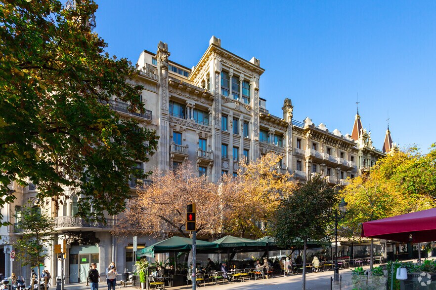 Bureau dans Rambla de Catalunya, 19, Barcelone à louer - Photo du bâtiment - Image 1 de 23