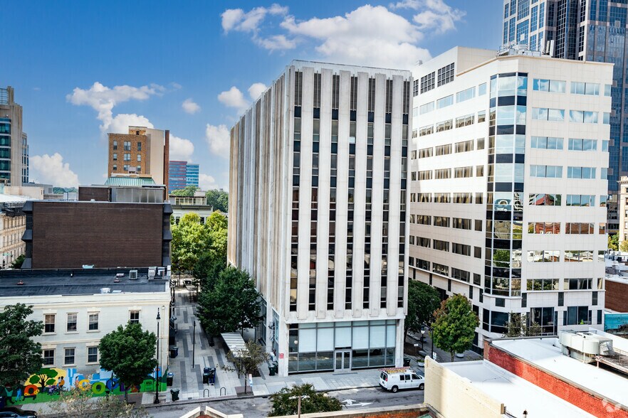 227 Fayetteville St, Raleigh, NC à louer - Photo du bâtiment - Image 2 de 45