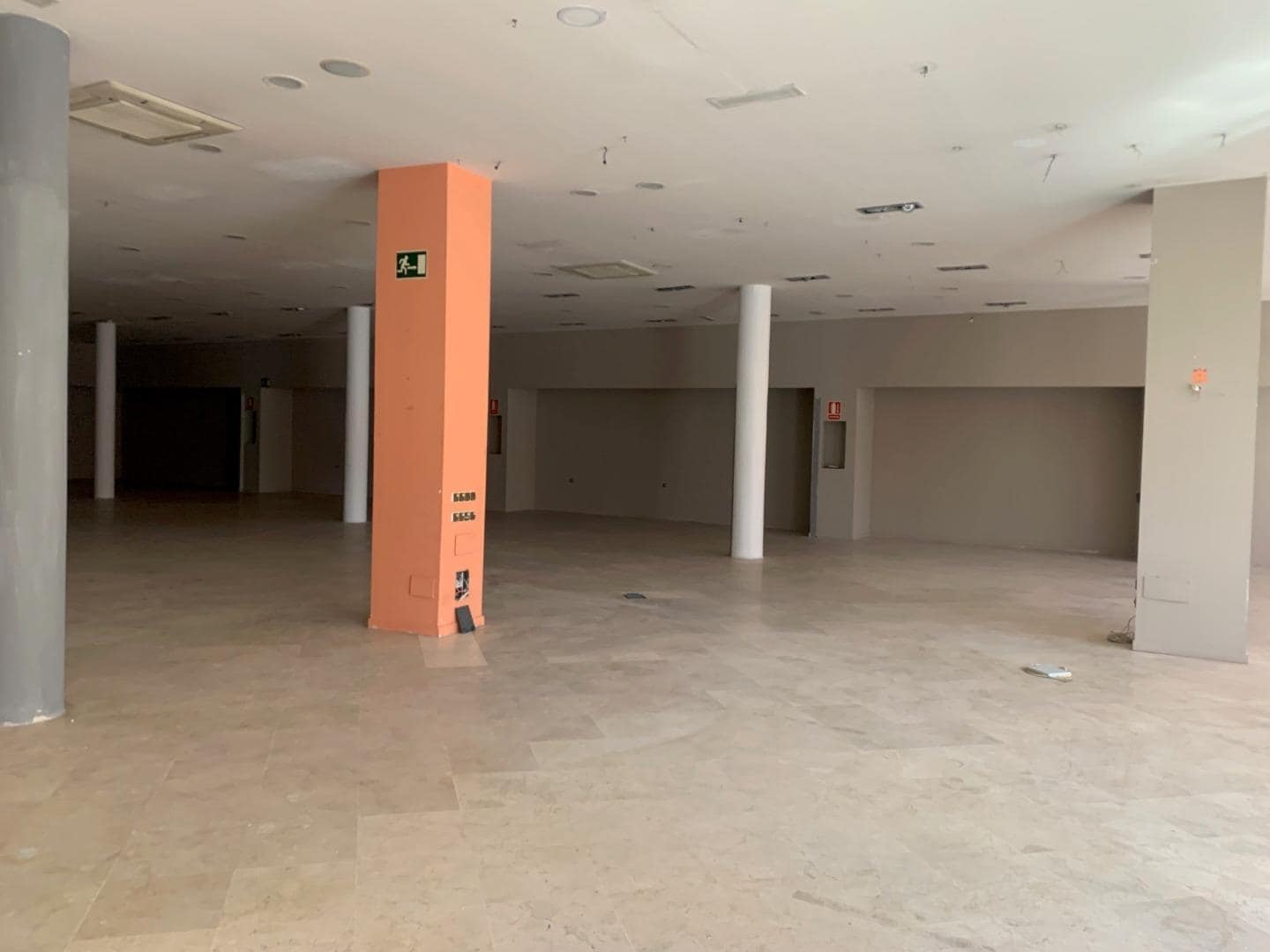 Calle Cristo de la Veracruz, 15, Dos Hermanas, Sevilla for lease Building Photo- Image 1 of 11