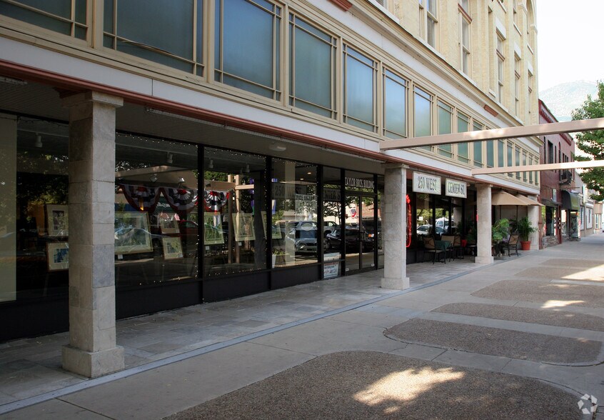 250 W Center St, Provo, UT à louer - Photo du bâtiment - Image 2 de 4