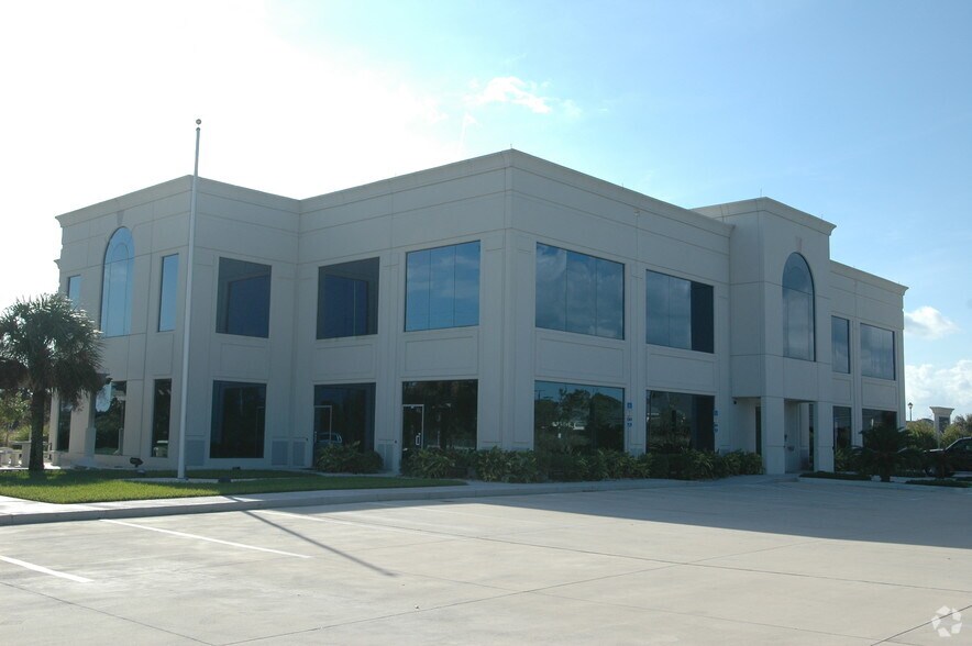 1200 Plantation Island Dr, Saint Augustine, FL à louer - Photo du bâtiment - Image 2 de 17