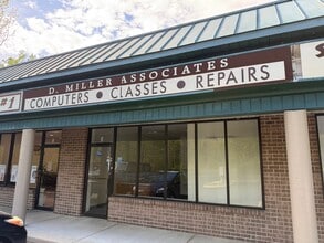 5720 Deale Churchton Rd, Deale, MD for lease Building Photo- Image 1 of 8