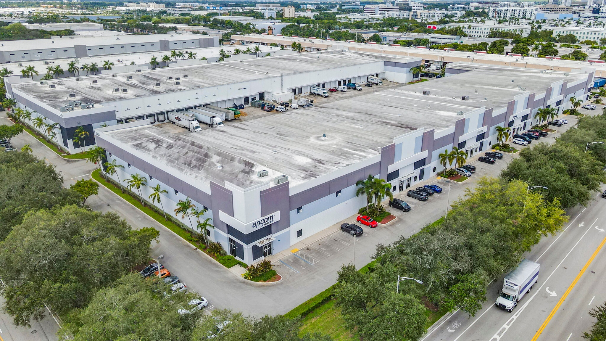 8301 NW 27th St, Miami, FL for lease Interior Photo- Image 1 of 4