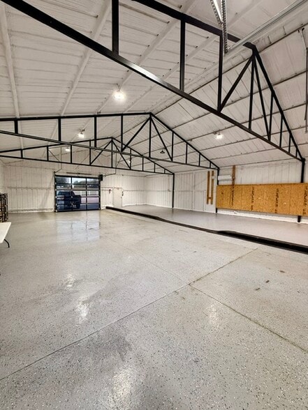 6011 Highway 37, Tuttle, OK for lease - Building Photo - Image 2 of 15