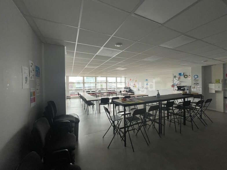 207 Avenue Willy Brandt, Lille for lease - Interior Photo - Image 3 of 6
