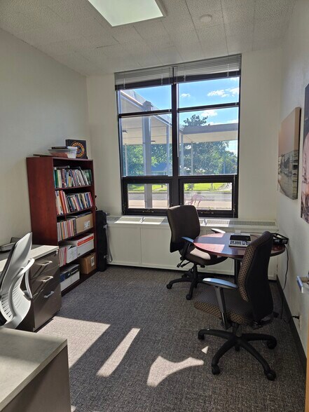 7132 Portland Ave, Richfield, MN à louer - Photo du bâtiment - Image 3 de 8