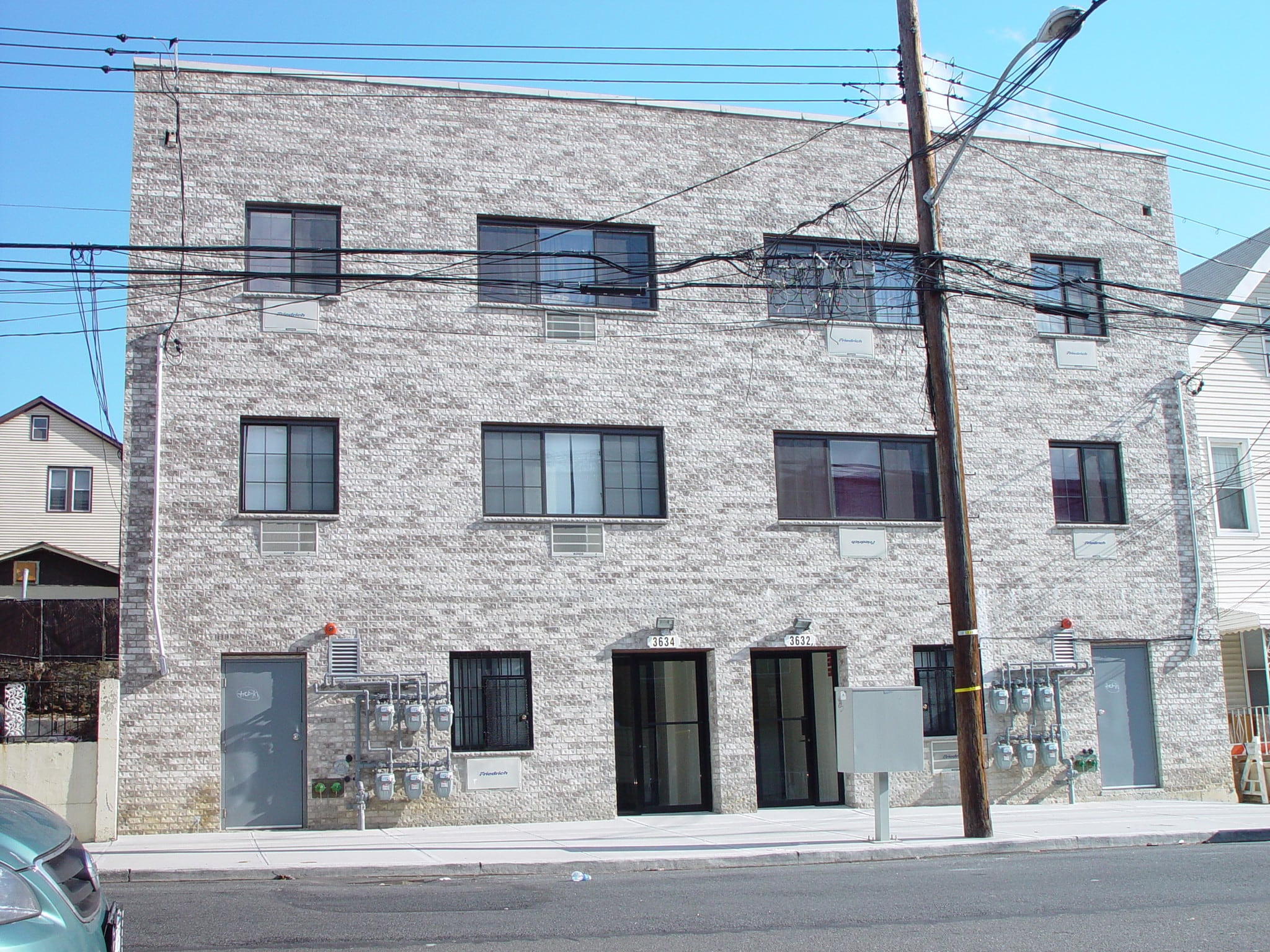 3632-34 Olinville Ave portfolio of 2 properties for sale on LoopNet.ca Primary Photo- Image 1 of 2
