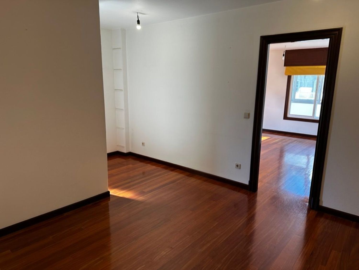 Office in Vigo, Pontevedra for sale Interior Photo- Image 1 of 5