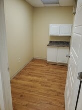 2575 W Broad St, Columbus, OH for lease Interior Photo- Image 2 of 3