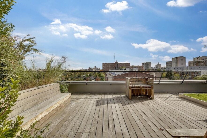 Flex in Ivry-sur-Seine for lease - Building Photo - Image 3 of 31