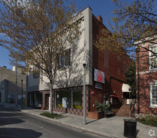 515 N McDonough St, Decatur, GA à louer - Photo du bâtiment - Image 2 de 3