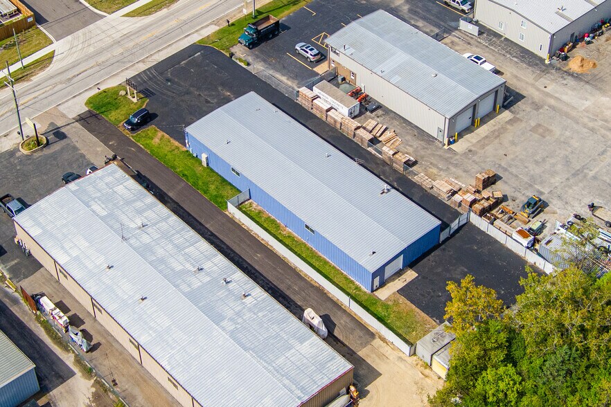 560 S River St, Batavia, IL à vendre - Photo du bâtiment - Image 2 de 48