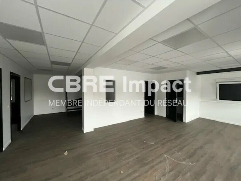 3 Rue Du Loup, Cernay-lès-Reims for lease - Interior Photo - Image 2 of 12