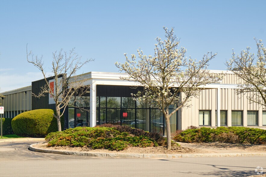 465 Paul Rd, Rochester, NY à louer - Photo du bâtiment - Image 3 de 19