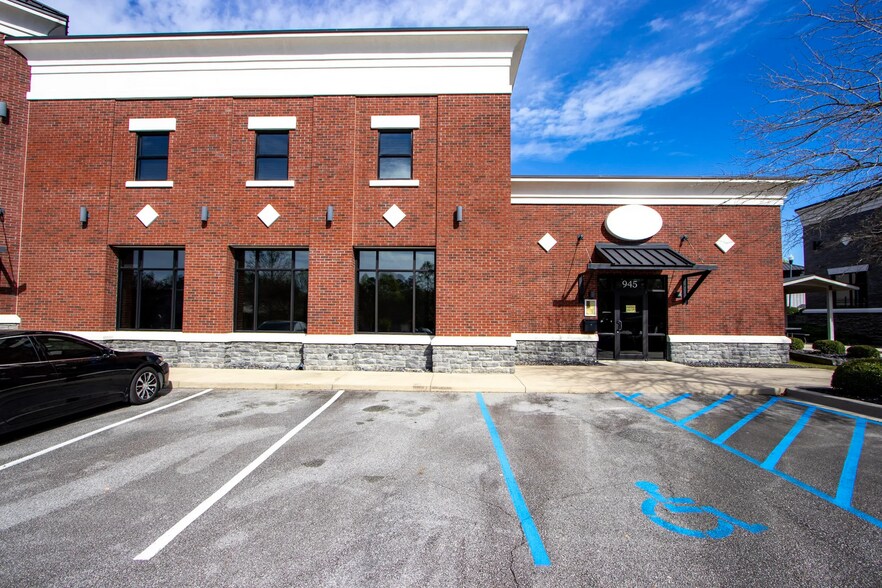 943-945 E Main St, Lexington, SC à louer - Photo du bâtiment - Image 3 de 7