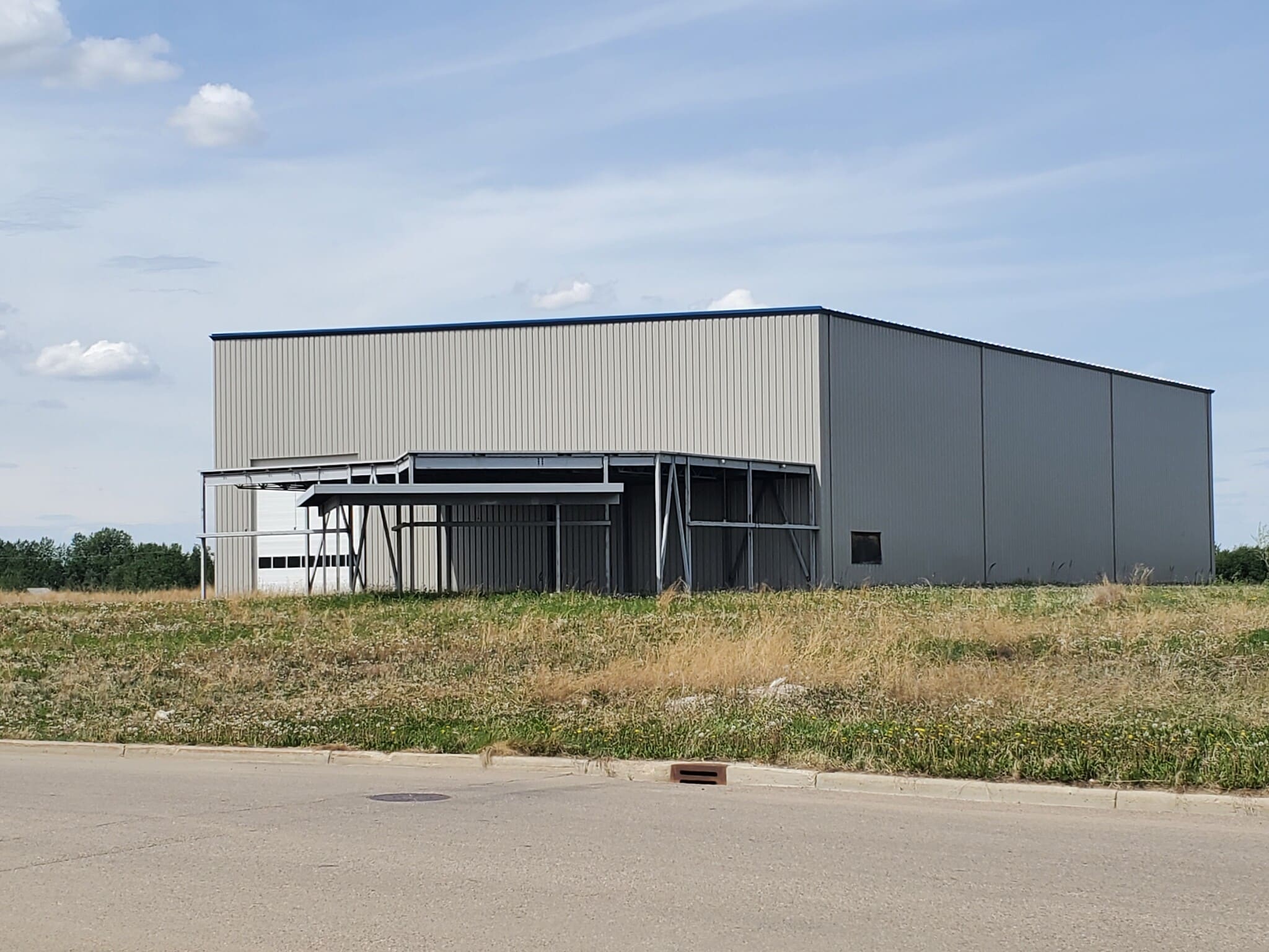 6710 66 St, Lloydminster, AB for sale Building Photo- Image 1 of 2