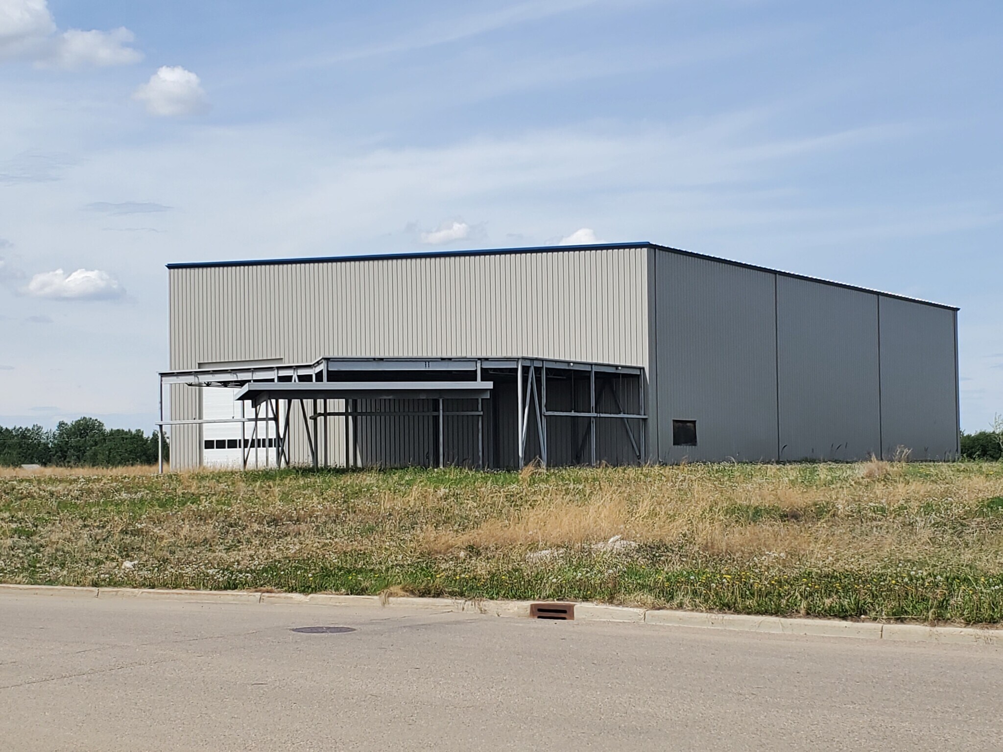 6710 66 St, Lloydminster, AB à vendre Photo du bâtiment- Image 1 de 2