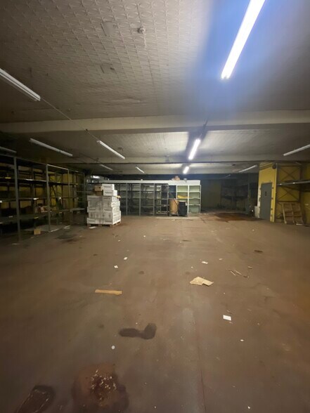 230-236 Marshall St, Elizabeth, NJ à louer - Photo du bâtiment - Image 3 de 9