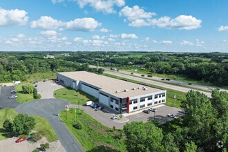 651 Commerce Dr, Hudson, WI - AERIAL  map view